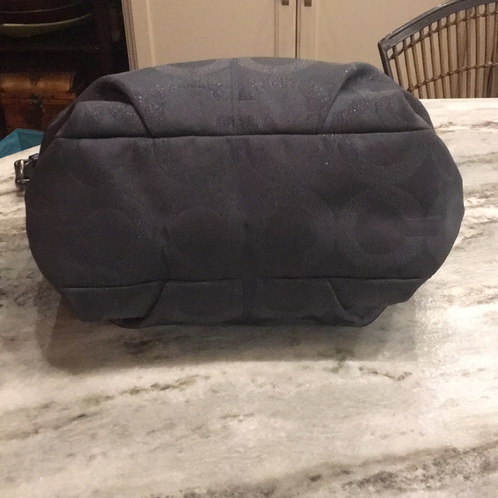 Coach purse - Picture 4 of 6